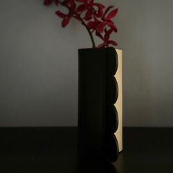 本革　2TONE(ivory+black)　フラワーベース　　革の花瓶　一輪挿し　花瓶カバー 5枚目の画像