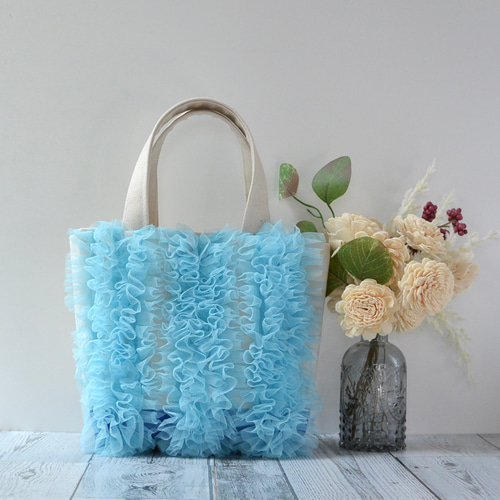 推しカラーブルー！チュールフリルがクシュトートバッグ【S