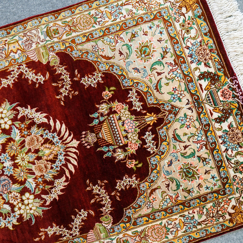 91×58cm 【ペルシャ絨毯 クム産 モサウィ房 シルク 100% 】証明