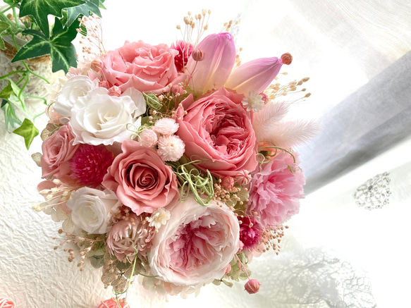 新作希少なプリザーブドフラワーのチューリップ 大輪バラ ピンクパステルアレンジ 母の日ギフト 誕生日 結婚新築開店祝い 18枚目の画像