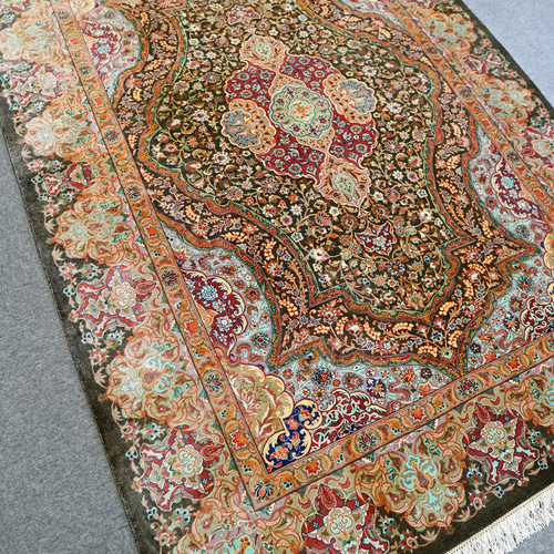 201×137cm 【ペルシャクム産 総手織りシルク絨毯】証明書付 カーペット  