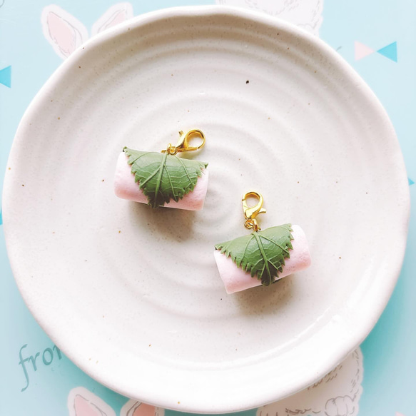 長明寺桜餅の和菓子チャーム フェイクスイーツ 練り切り 樹脂粘土