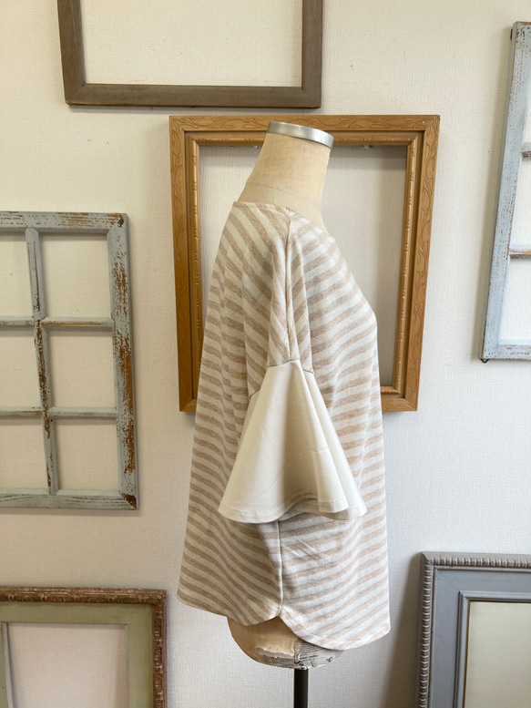 フレア袖が可愛い❤️ボーダー柄フレア袖のトップス　ベージュ（サイズフリー L〜 L L） 8枚目の画像