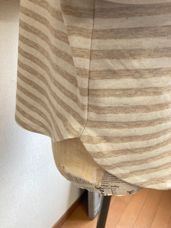フレア袖が可愛い❤️ボーダー柄フレア袖のトップス　ベージュ（サイズフリー L〜 L L） 7枚目の画像