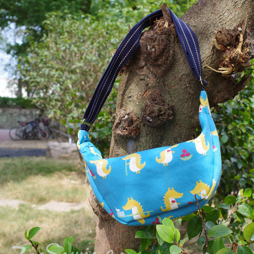 韓国 ハーフムーン 牛革 ショルダーバッグ レザーバッグ 502192