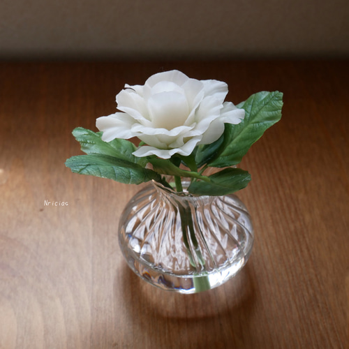 専用です。クレイフラワー ちょこんとさん。置くだけ♪美しいを貴方に✿クレイフラワー 薔薇 バラ