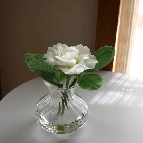 ちょこんとさん。置くだけ♪美しいを貴方に✿クレイフラワー 薔薇 バラ