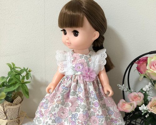 リバティオックス生地のワンピースピンク☆ 26cmドール服 ソランちゃん