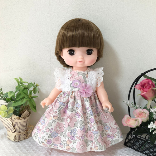 リバティオックス生地のワンピースピンク☆ 26cmドール服 ソランちゃん