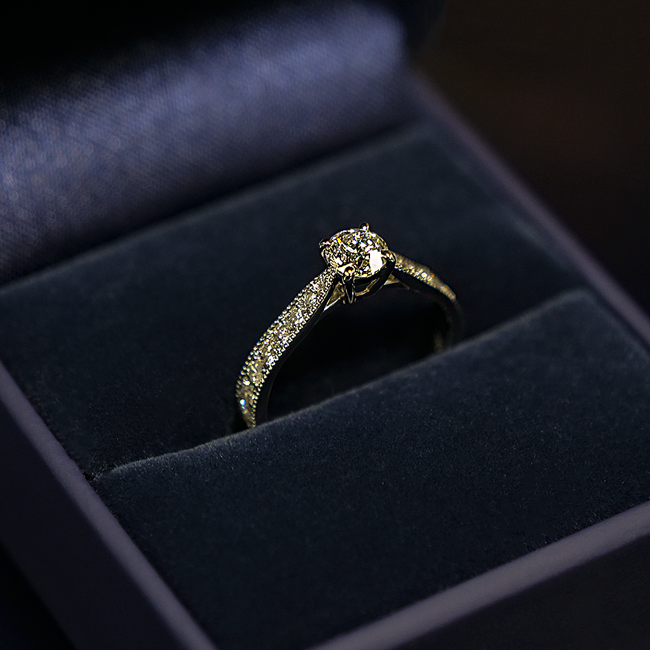 婚約指輪 エンゲージリング セットリング ダイヤモンド モアサナイト モアッサナイト 上品 プロポーズリング