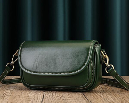 シンプルな本革ショルダーバッグ斜め掛け柔らかい トートバッグ