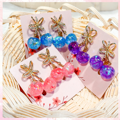 さくらんぼ イヤリング 紫陽花 ブルー ゴールド 花 リボン レジン