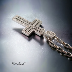 ビジュー輝く▶十字架(クロス)のネックレス シルバー お出かけ フォーマル 10枚目の画像
