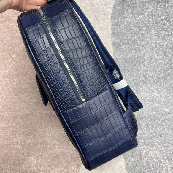ワニ革 鞄 リュックサック バックパック デイパック メンズバッグ 旅行バッグ クロコダイルレザー 大容量 男女兼用 5枚目の画像