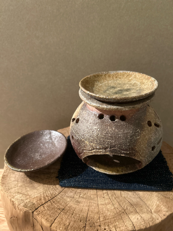 【再販】焼き締めの茶香炉　受け皿2枚付き　(アロマポット) 2枚目の画像