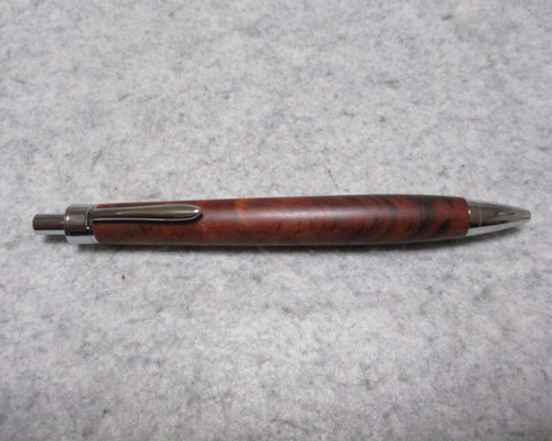 木軸ペン　タイガーメープル　縮杢 杢軸シャーペン】トチ（栃） 縮み杢 / 0.5mmシャープペンシル