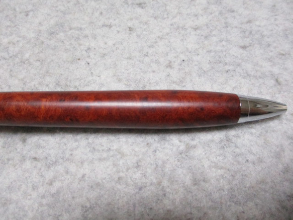 本花梨瘤　黒小豆杢　キヌカオイル仕上げ　木軸ボールペン(シャープペンシル)　 8枚目の画像