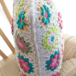 かぎ針編み お花 モチーフクッションカバー ポップコーン（コットン）/鍵編み/かぎ針編み 4枚目の画像