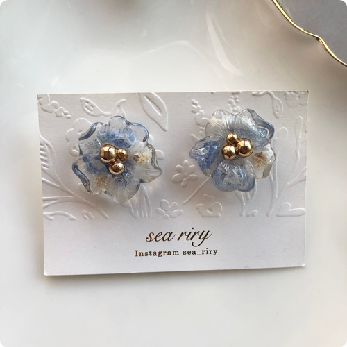 seariry no.606 デルフィニウムとかすみ草のフラワーピアス ドライ 