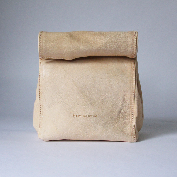 ペーパーバッグ M クラッチバッグ 豚革 レザー ヌメ革 本革 日々を刻む