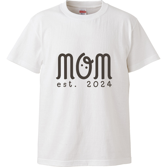 【MOM est. 2025〜1980】ママ • おかあさんのTシャツ　ホワイト　qasr el asulオリジナル 3枚目の画像