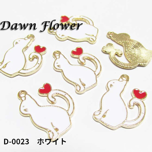ハートのしっぽのねこちゃんチャーム 25×18mm ハンドメイドパーツ