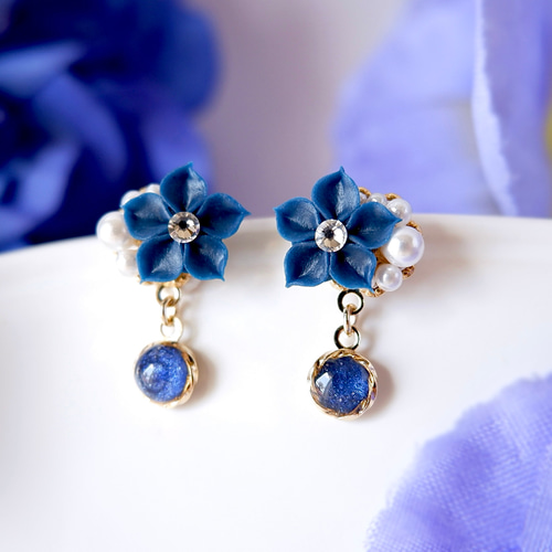 ピアス惑星カボション薔薇宇宙星ビジュー水色シャボンビーズ夜空