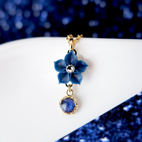 売り切れ】夜明けの空と小さなスピアーのイヤリング ハンドメイド