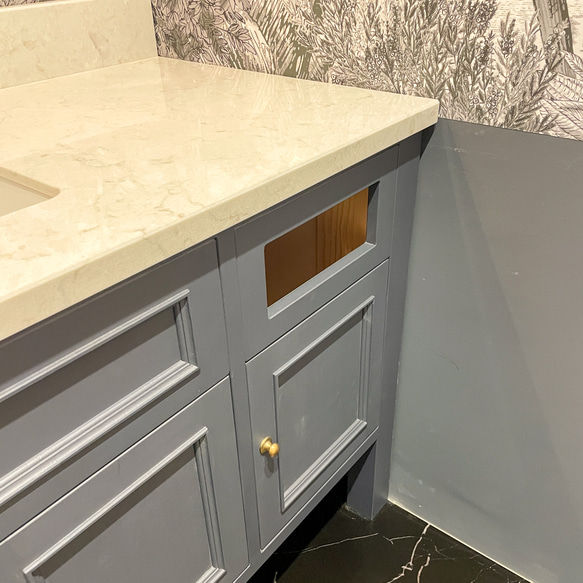 店舗向けおしゃれな洗面化粧台 輸入住宅向けかわいい洗面台 オーダーメイド家具 人工大理石フィオレストーン KOHLER 