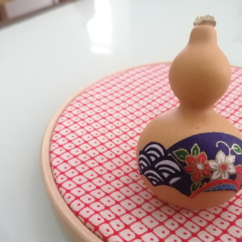 縁起物。3個セット置き型ひょうたん飾り「Bonjourée（良い一日を