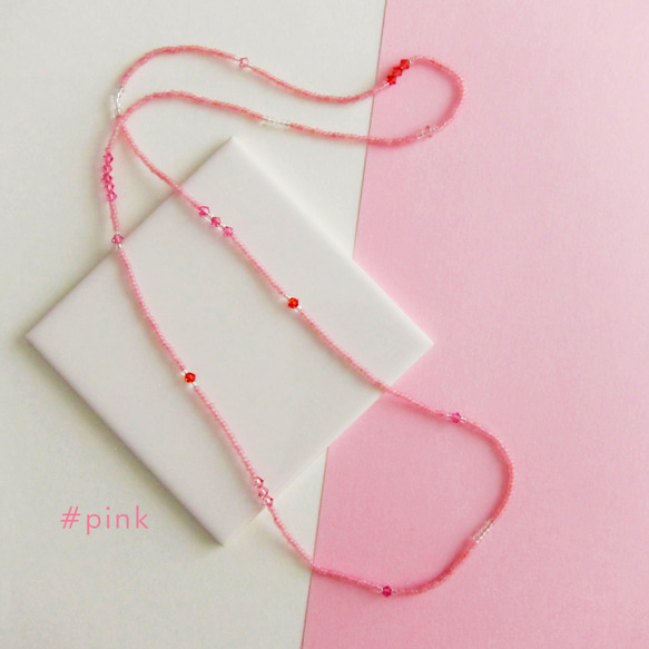 ピンク KABURU 留め具のない かぶるタイプのガラスビーズネックレス 1枚目の画像