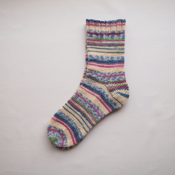 手編みの靴下（Opal schafpate） 1枚目の画像