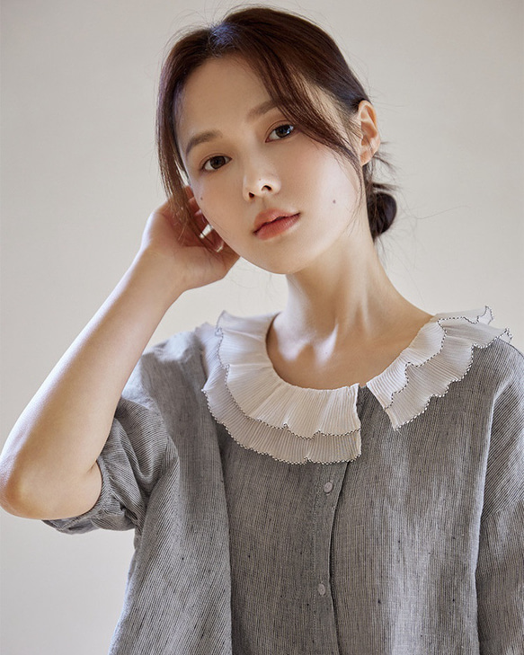 シックかわいいフリルカラー　大人のリネンブラウス　ゆったりシルエット【春秋夏】グレー 12枚目の画像