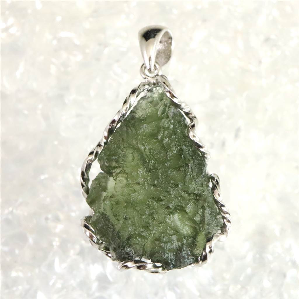 モルダバイト 原石 AAAグレード  ペンダント 鑑別済 6.93g #85131
