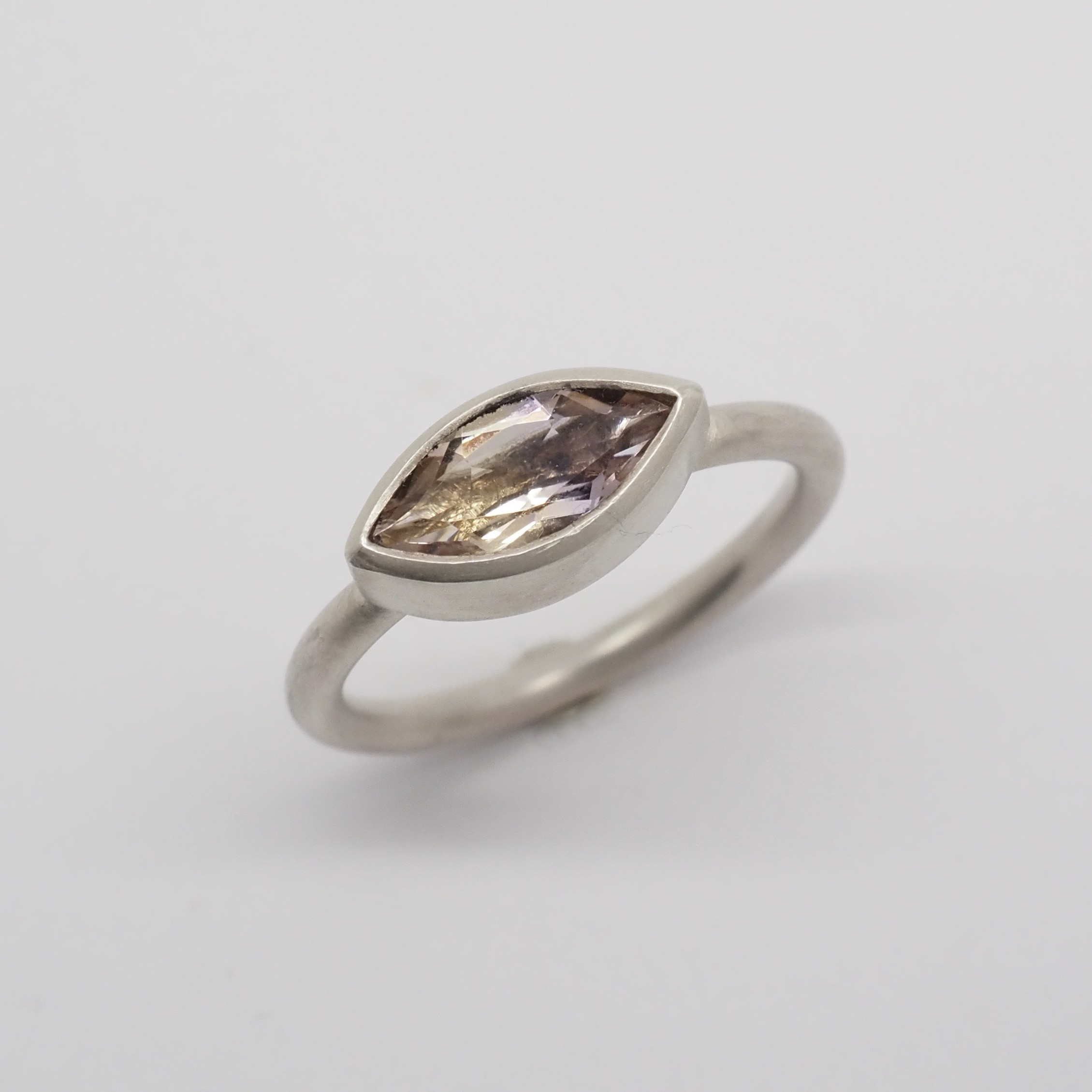 マーキースリング / marquise jem ring アメトリン