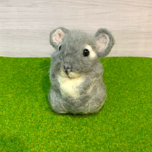 優しい眼差しのチンチラぬいぐるみ 羊毛フェルト一点物 羊毛フェルト