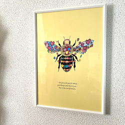 ミツバチとハート　アートポスター　オリジナルイラスト(インテリア) A4/B4/A3 1枚目の画像