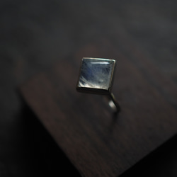 white  labradorite silver ring (uyo) 3枚目の画像