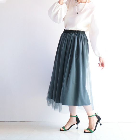 新款【灰色】修身薄紗裙，裙長可調節，不會讓你的造型顯得臃腫♥ 第3張的照片