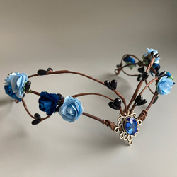 ハンドメイド・蒼穹の薔薇 ブルーサファイアの魅惑的な花冠 2枚目の画像