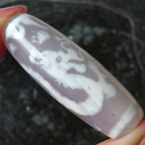 極上ラベンダー✨白玉髄✨宝珠双龍神天珠 天然石 F* 通販｜Creema 