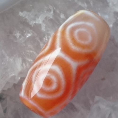極上✨橙玉髄✨龍眼天珠 天然石 F* 通販 17603129｜Creema(クリーマ) 