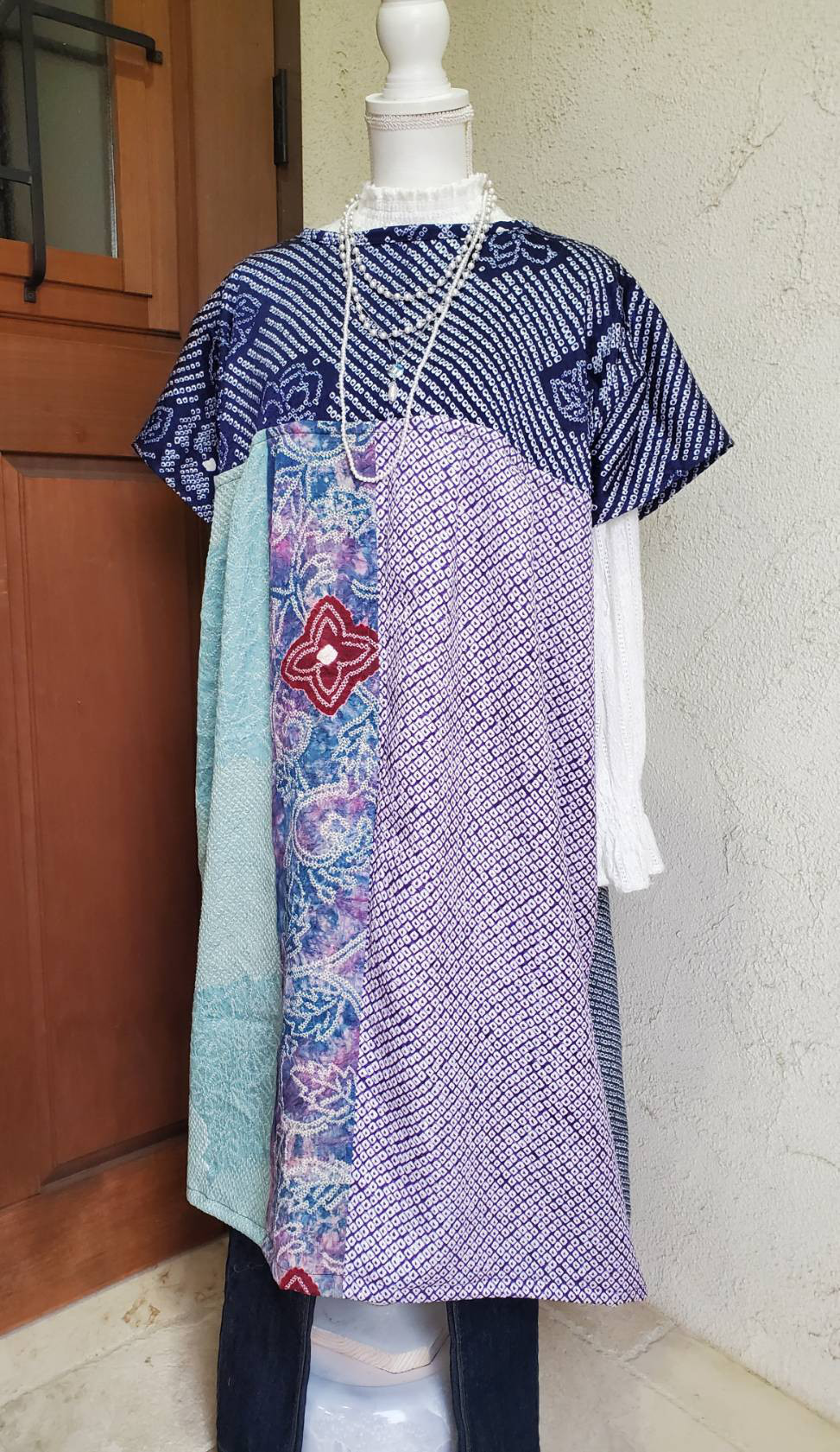 正絹　絞りのパッチワークです。