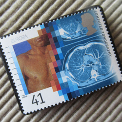 イギリス　切手ブローチ 9607 2枚目の画像