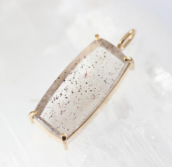 ティンカーベルクォーツ✨ピンクファイヤークォーツ✨ペンダントトップ 幻の水晶✨