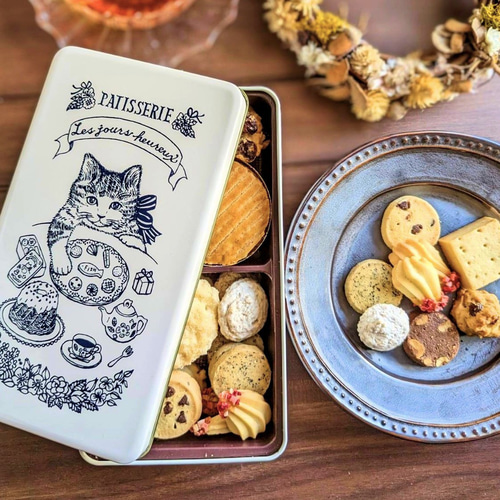 クッキーアソート〚ねこ缶〛とオリジナル〖ねこポーチ〗のセット