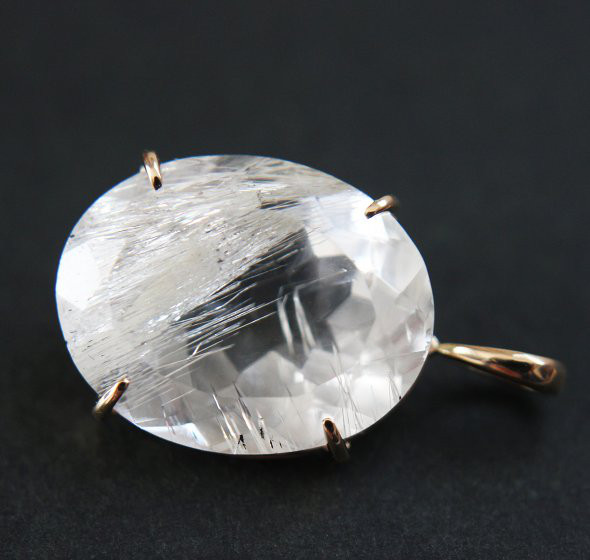 1点もの K18 チューブイントパーズ ペンダントトップ（オーバル）ニードルイントパーズ