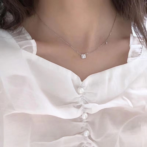 newデザイン】古典欧風 モアサナイト ダイヤ ネックレス K18 