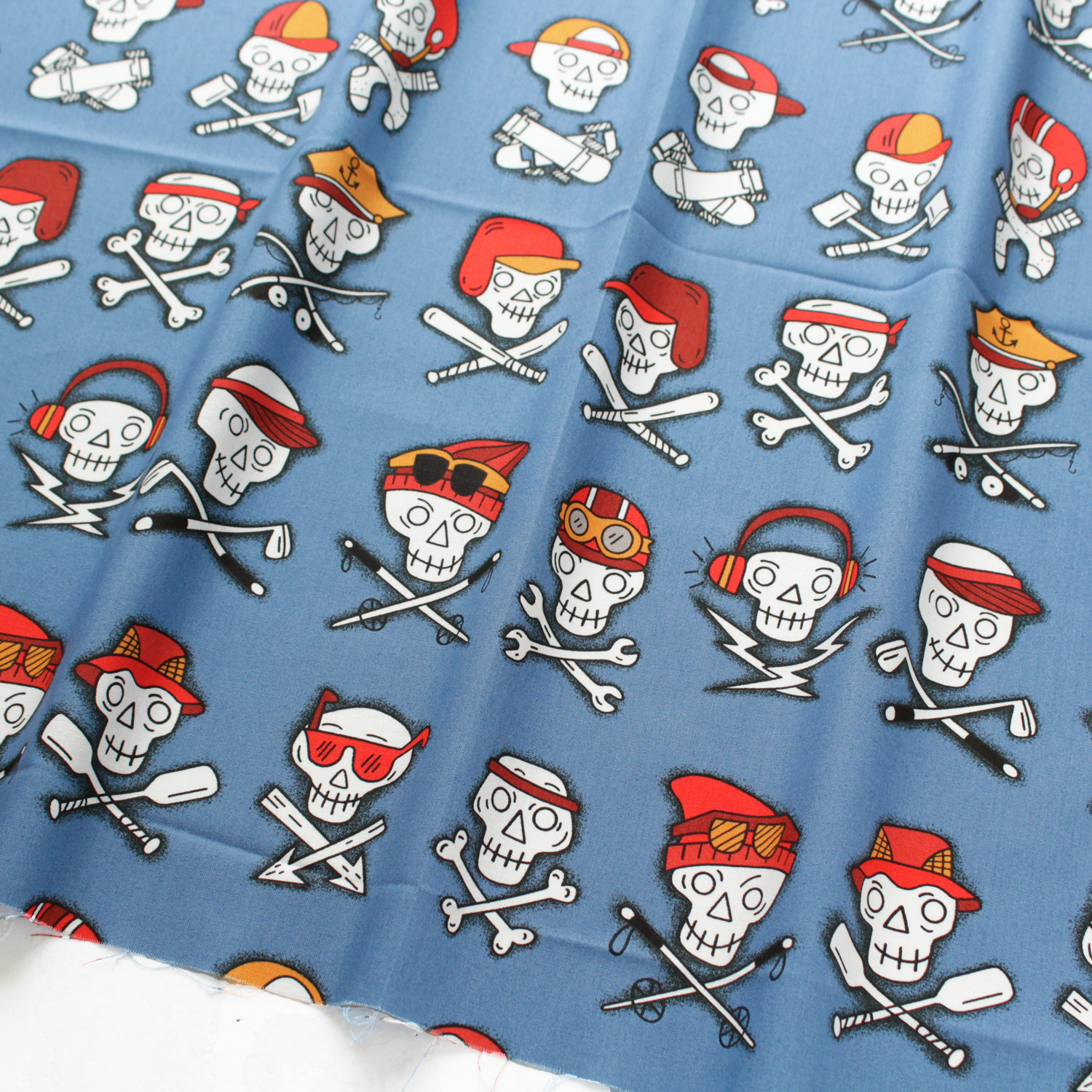 スカルBOY 【アレキサンダーヘンリー】 生地 紡ぐ布屋 ron 通販  