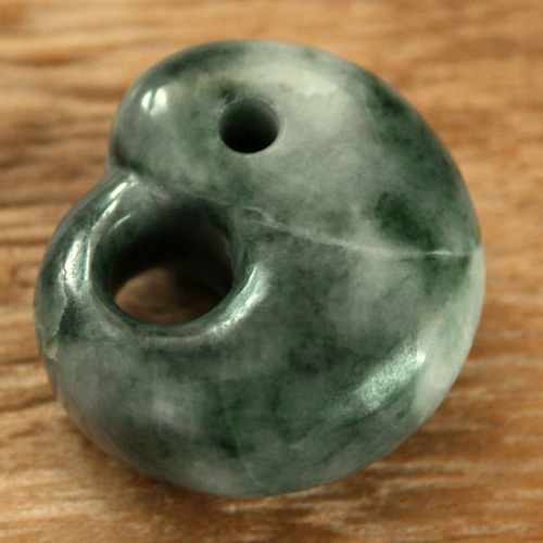 糸魚川翡翠 大勾玉 45mm